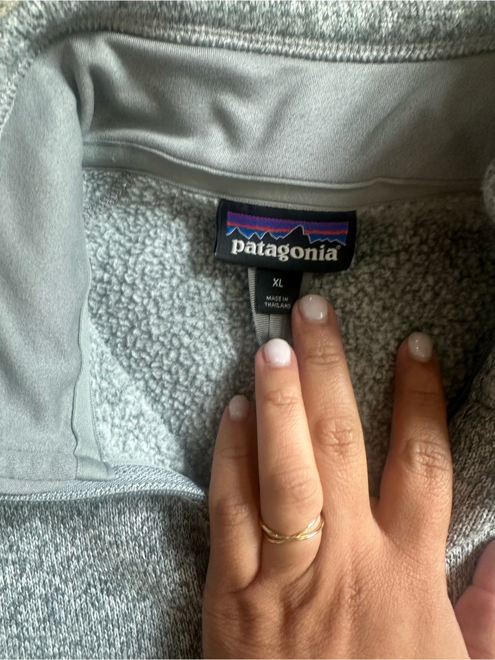 Patagonia Women's Heather Gray Quarter-Zip Fleece Pullover - Picture 8 of 13